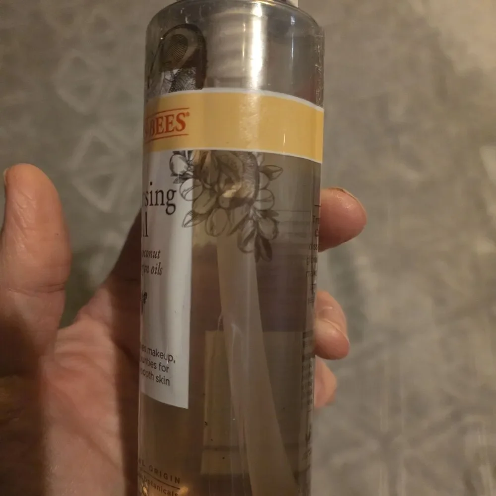 Burt's Bees Cleansing Oil w/ Coconut & Argan Oils Face Makeup Remover 6 fl oz